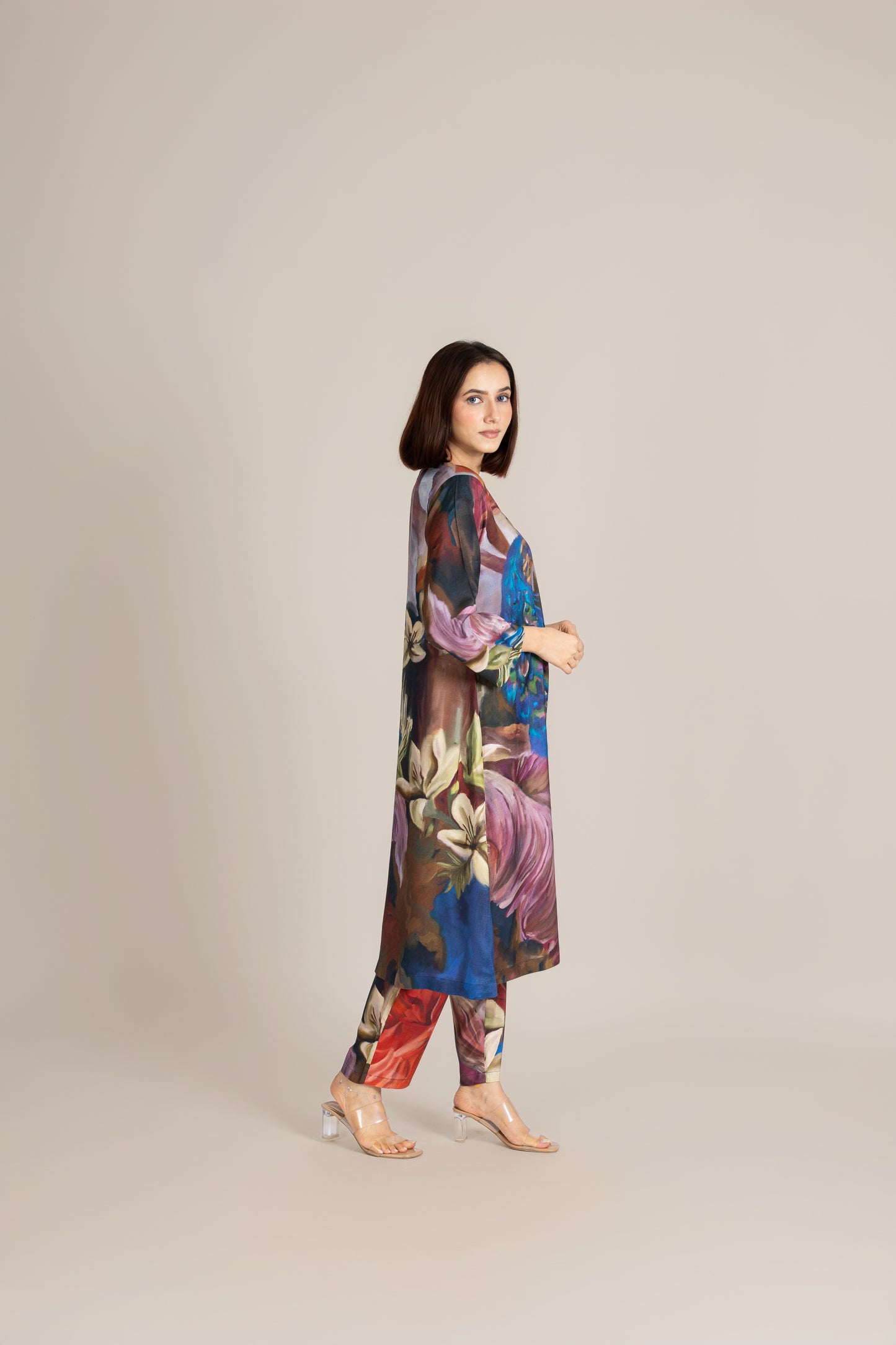 Feathered grace set