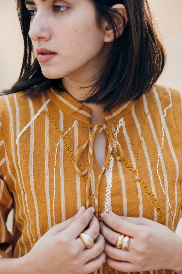 Mustard Line top