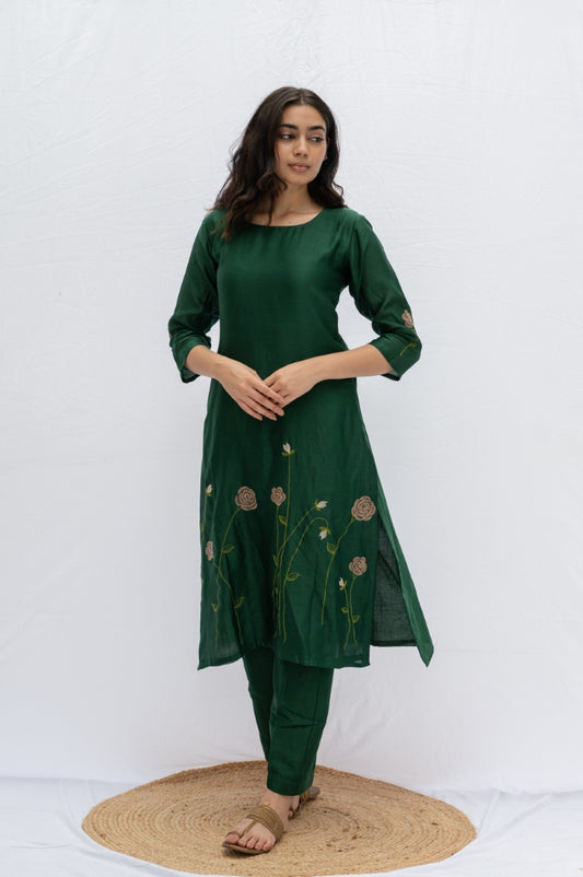 Green rose kurta , pant and dupatta 3pc Green rose kurta , pant and dupatta 3pc