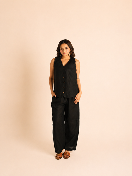 Frayed linen black top and bottom