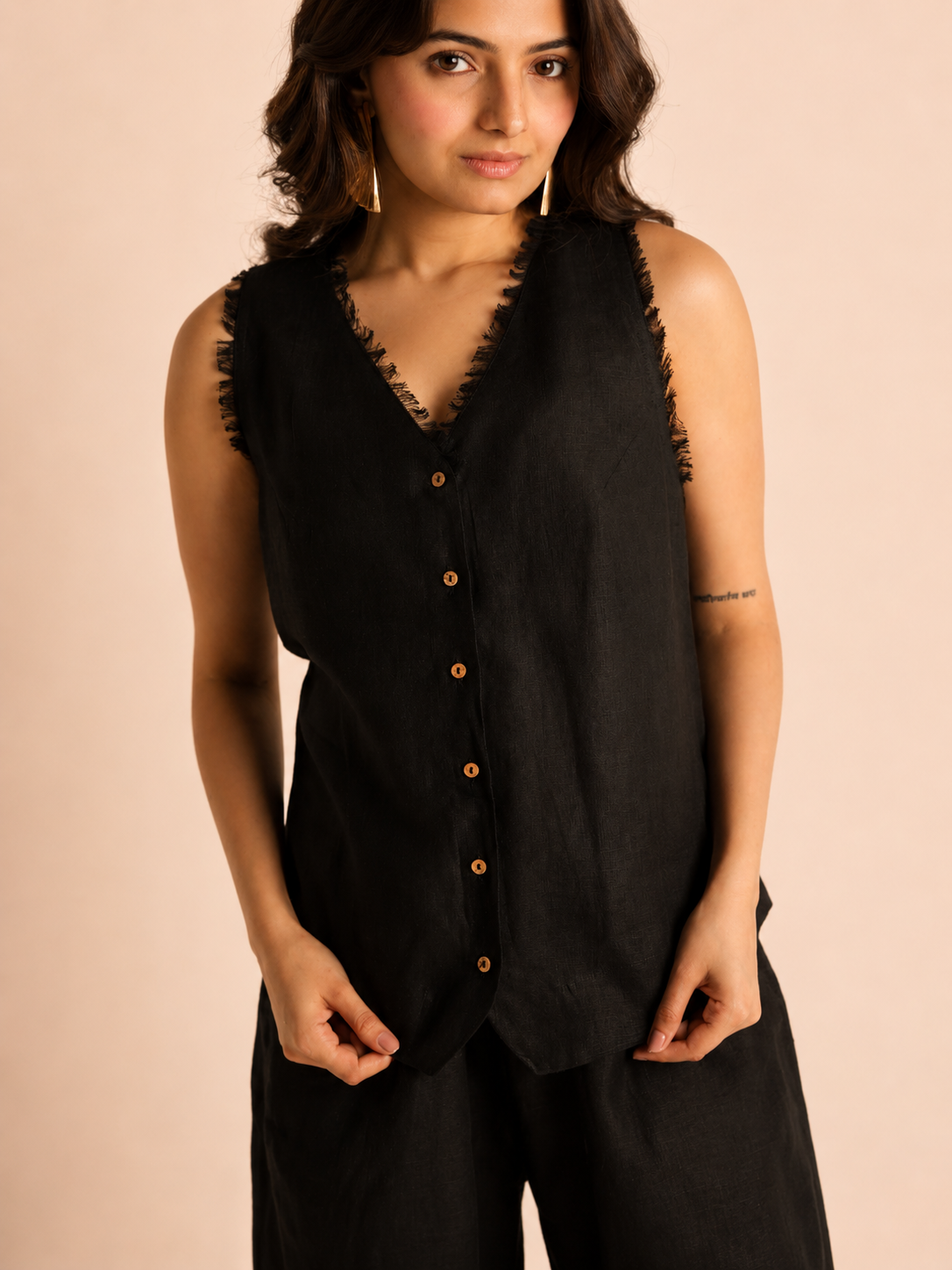 Frayed linen black top and bottom
