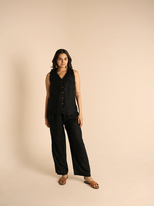 Frayed linen black top and bottom