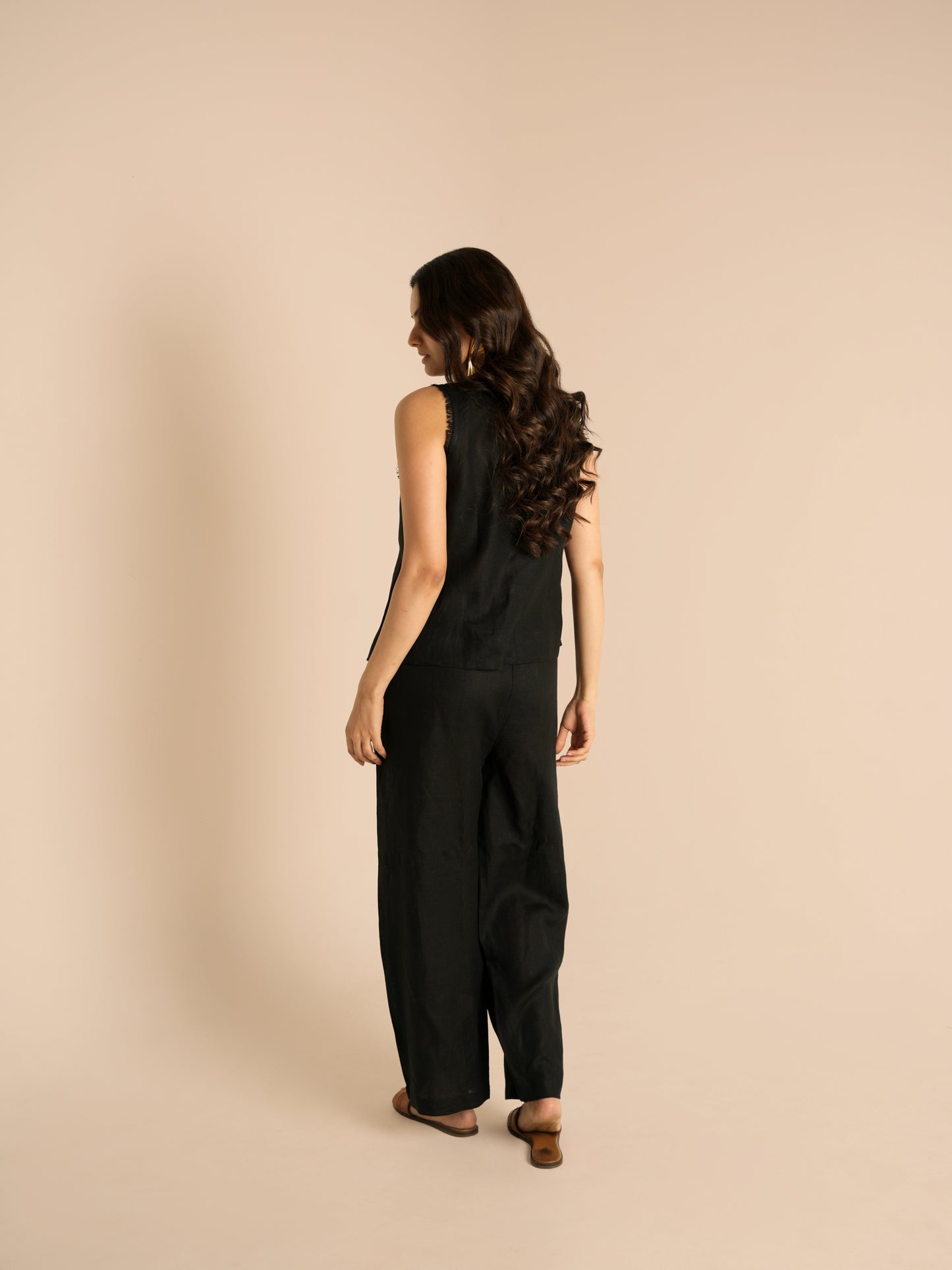 Frayed linen black top and bottom
