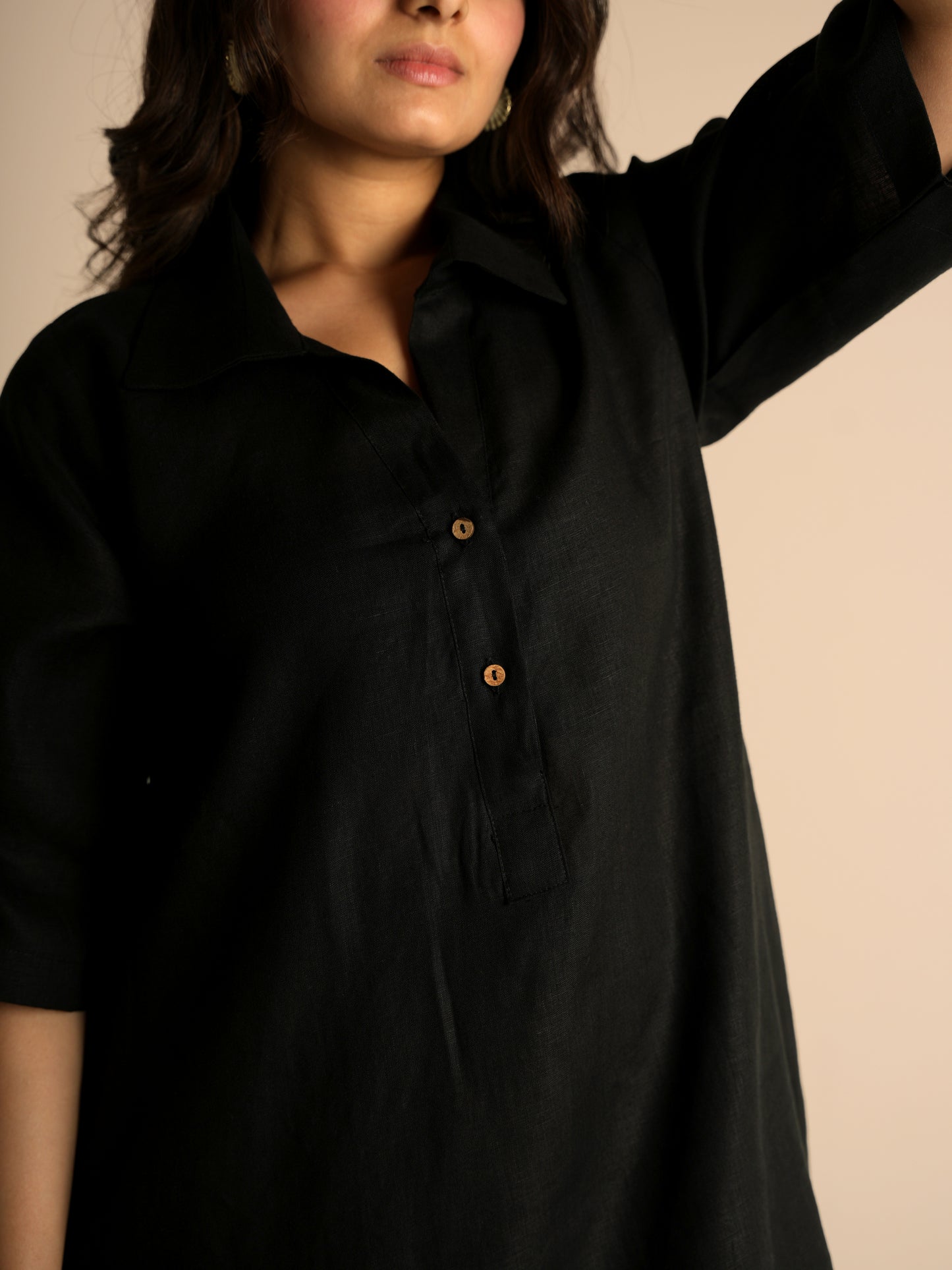 Outline linen dress